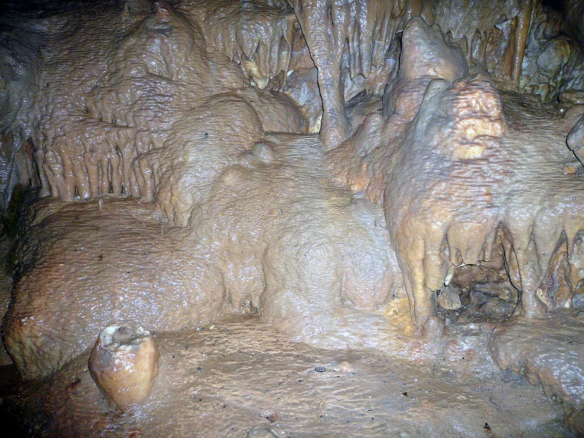 Charlottenhöhle