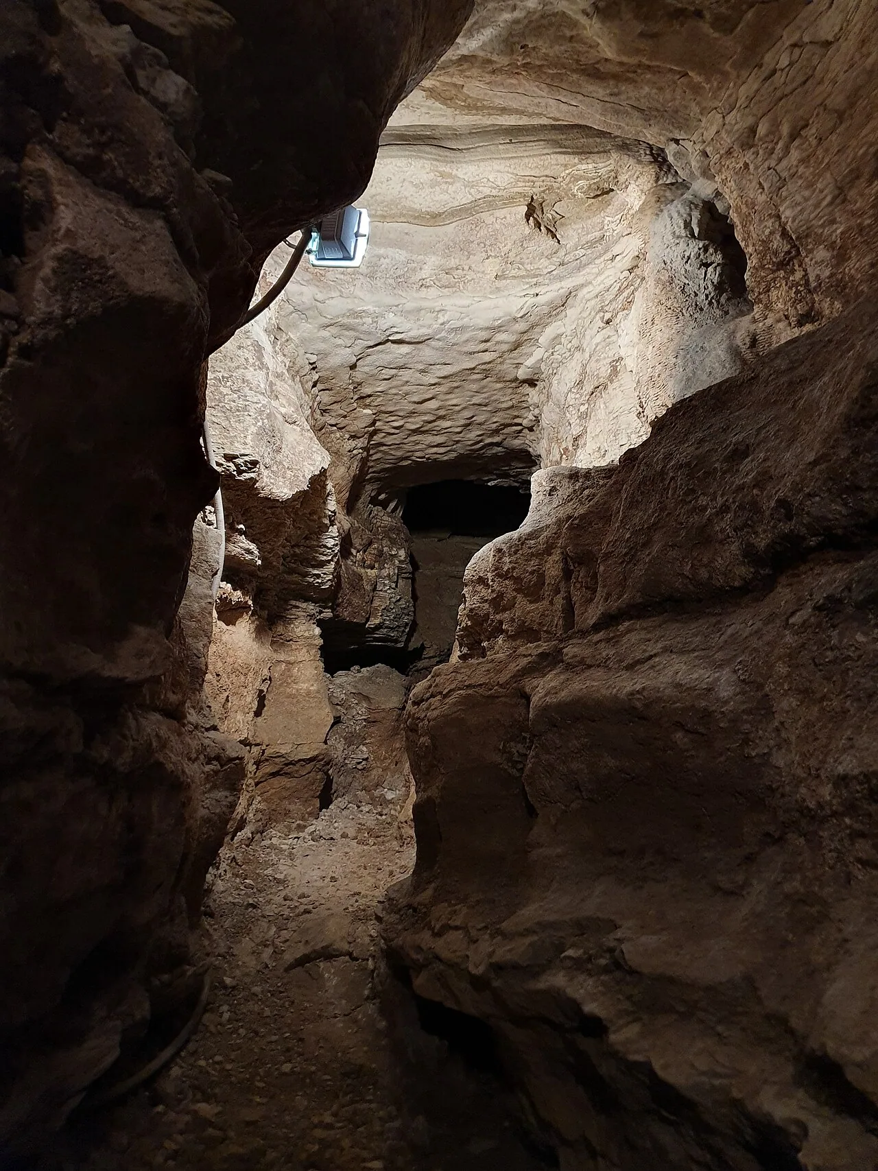 Dienstedter Karsthöhle