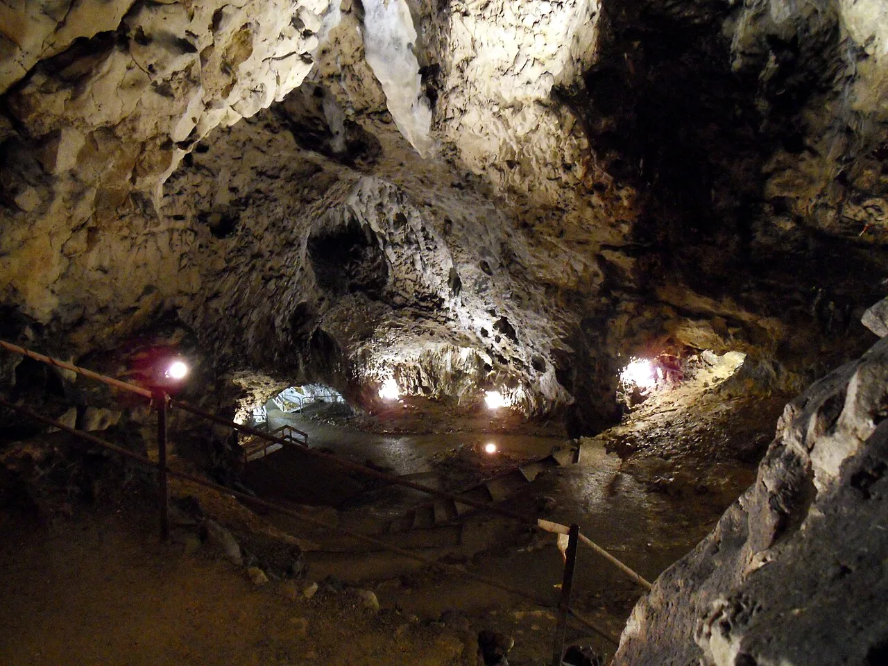 Hohler Fels