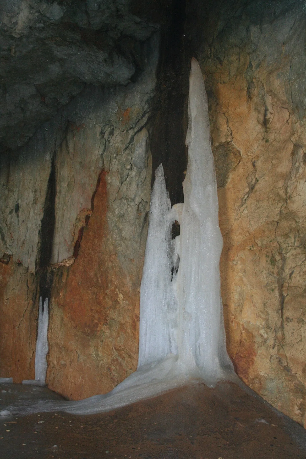 Schellenberger Eishöhle